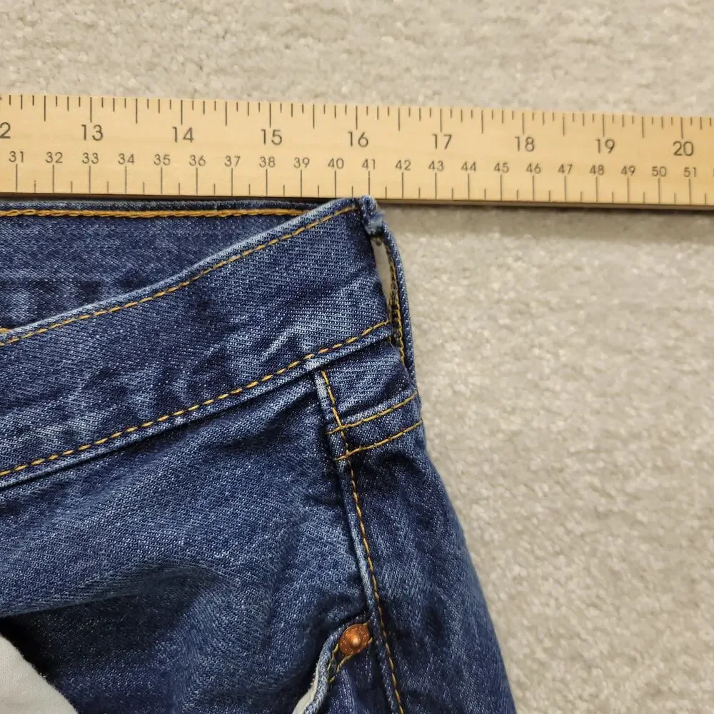 Levis step into